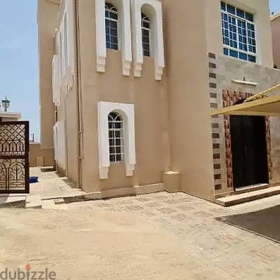 فيلا للبيع في عوقد الشماليه