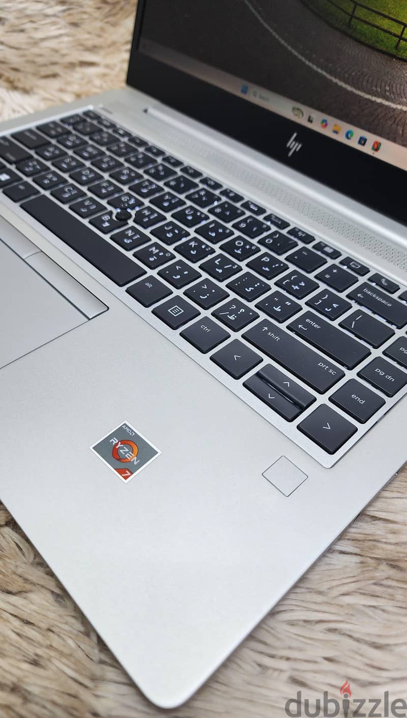 HP elitebook Ryzen 7 3700U 2gb dadicated Radeon graphics Type C port's 5