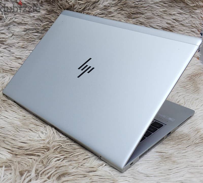 HP elitebook Ryzen 7 3700U 2gb dadicated Radeon graphics Type C port's 6