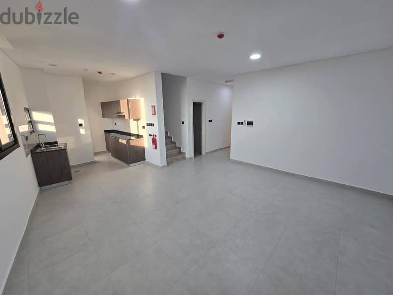 Beautiful Apartmentsin Duplex  in al Azaiba in Bahja sky 3
