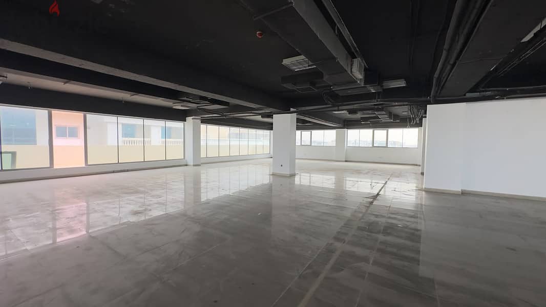 مساحه مفتوحه للإيجار في غلا علي شارع السلطان قابوس مباشر موقع استيراتيجي - Open Spac In Ghala FRent 8