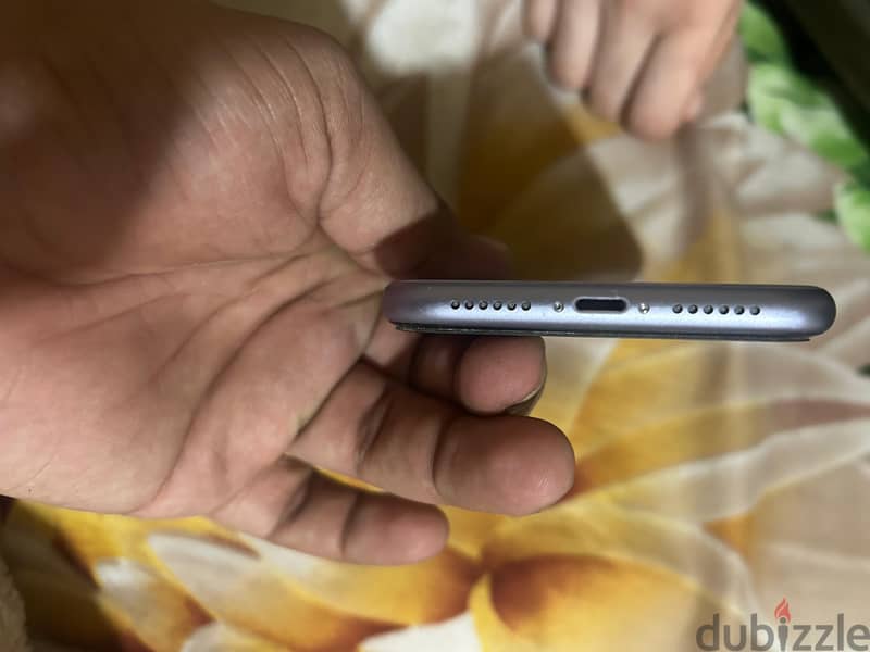 Apple - iPhone 11 1