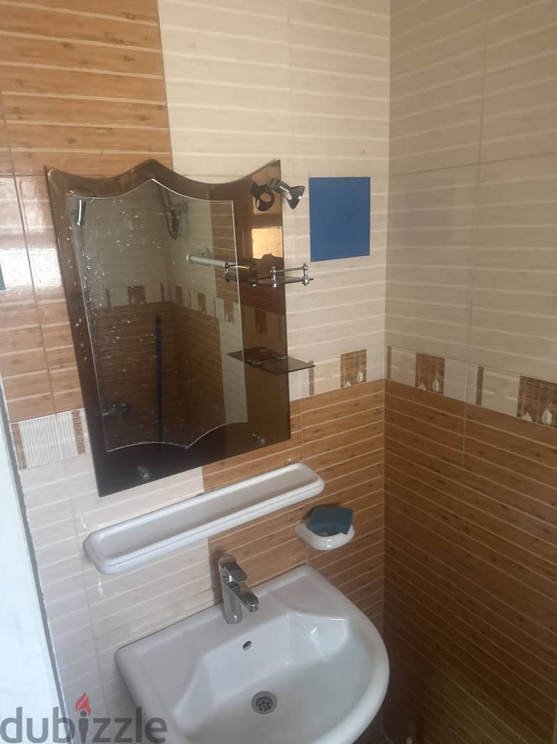 Room for rent Al Ghubra 1