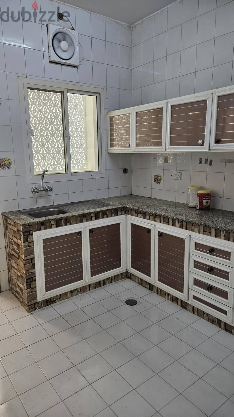 clean 2 bedroom apartment with hall and private parking wattaya 4