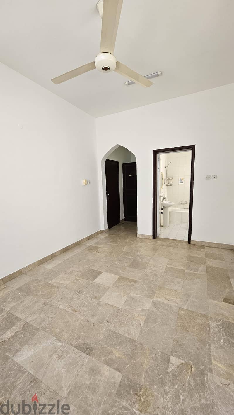 clean 2 bedroom apartment with hall and private parking wattaya 8