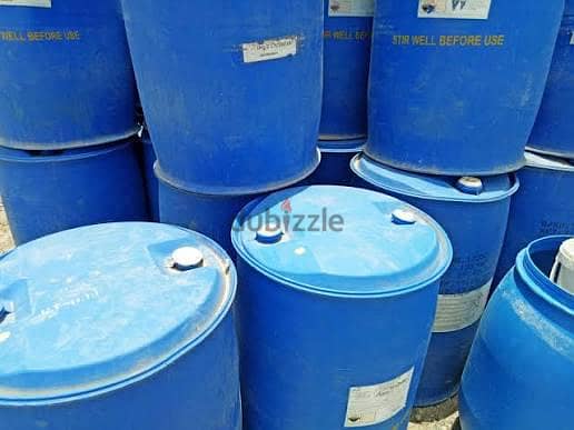 plastic and wooden pallet. drum. ibc tank 4