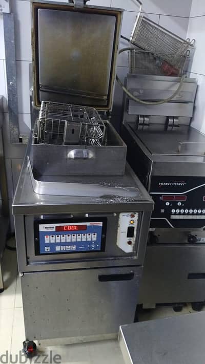 closed fryer henny penny
