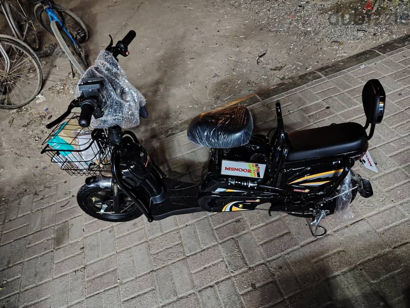 electric scooty size 16 my WhatsApp 97658846 1