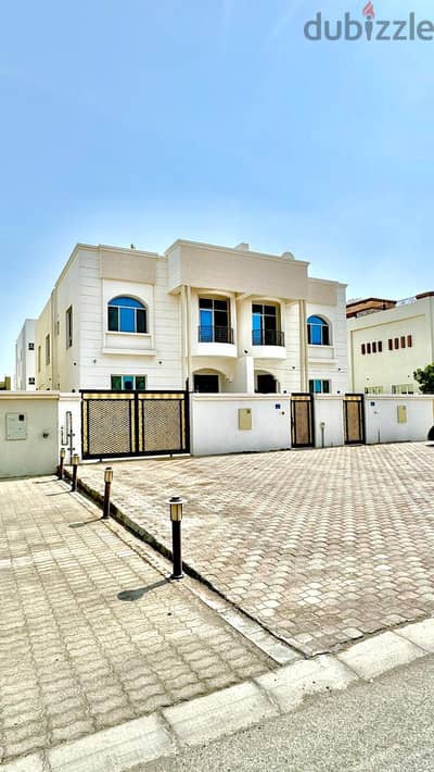 Villa for Rent in South Mawaleh SR-ON-1713