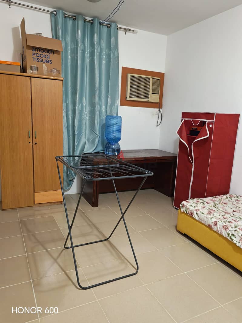 ROOM AVAILABLE IN GHALA 1