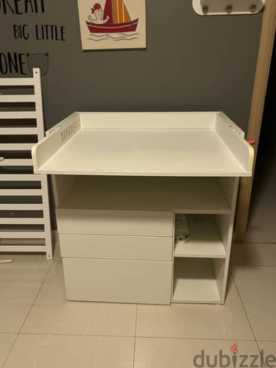IKEA changing Table in Excellent condition 3 in 1
