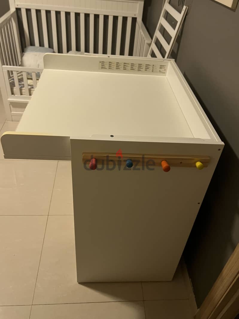 IKEA changing Table in Excellent condition 3 in 1 1