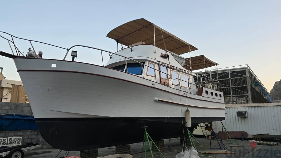 Classic Yacht Trawler 2