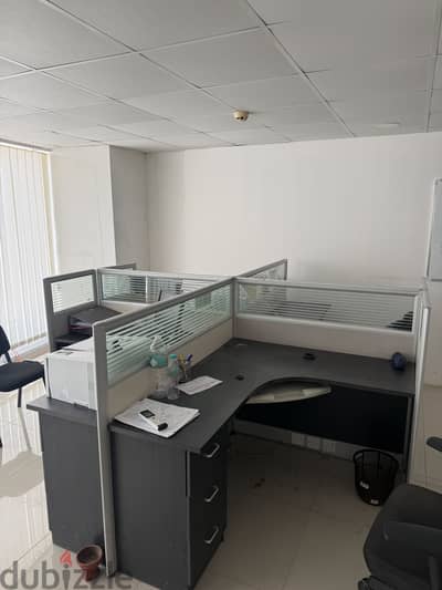 Office for rent with furniture