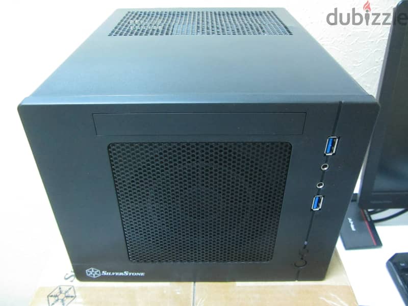 PC : Intel I5 6400 + GTX 1060 + 8GB RAM 2