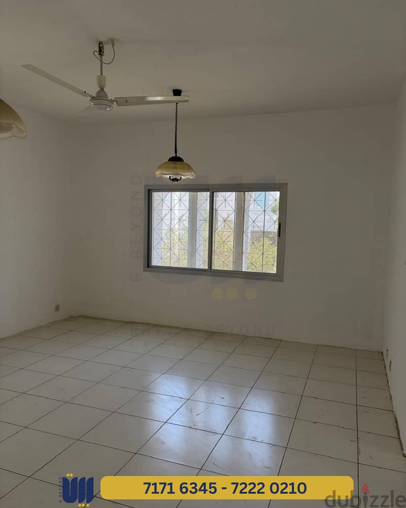 Villa for rent in Madinat ilam - فيلا للأجار في مدينة للأعلام 11