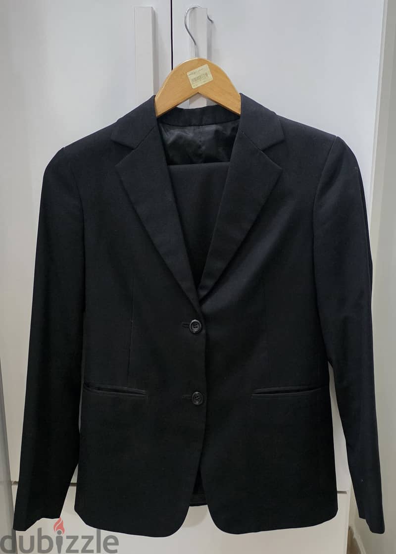 Ladies Branded Suits, Size S/12 7