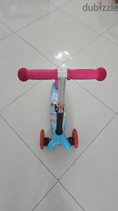 three wheeler kids scooty with seat