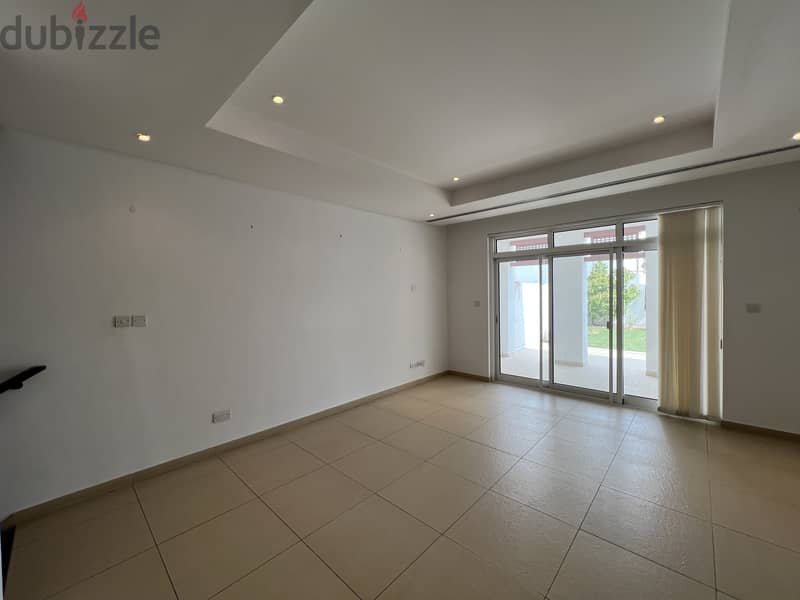 3BHK Townhouse for Rent in Al Mouj | تاونهاوس 3 غرف للإيجار في الموج 11