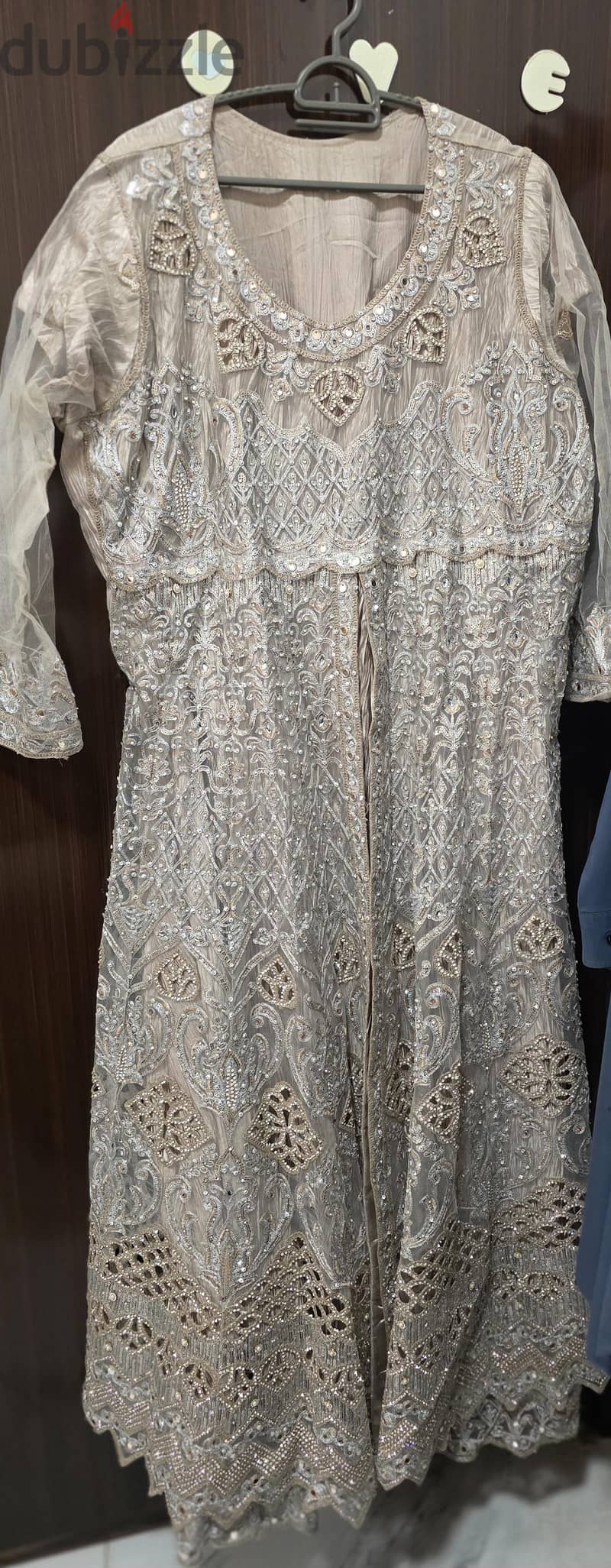 new maxi for sale wore only 3 hours 8