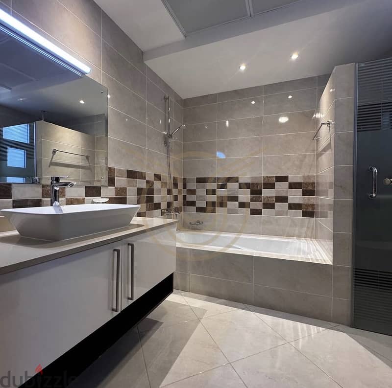 MADINAT AL ILAM | LUXURIOUS 4+1 COMPOUND VILLA WITH SEA VIEW 7