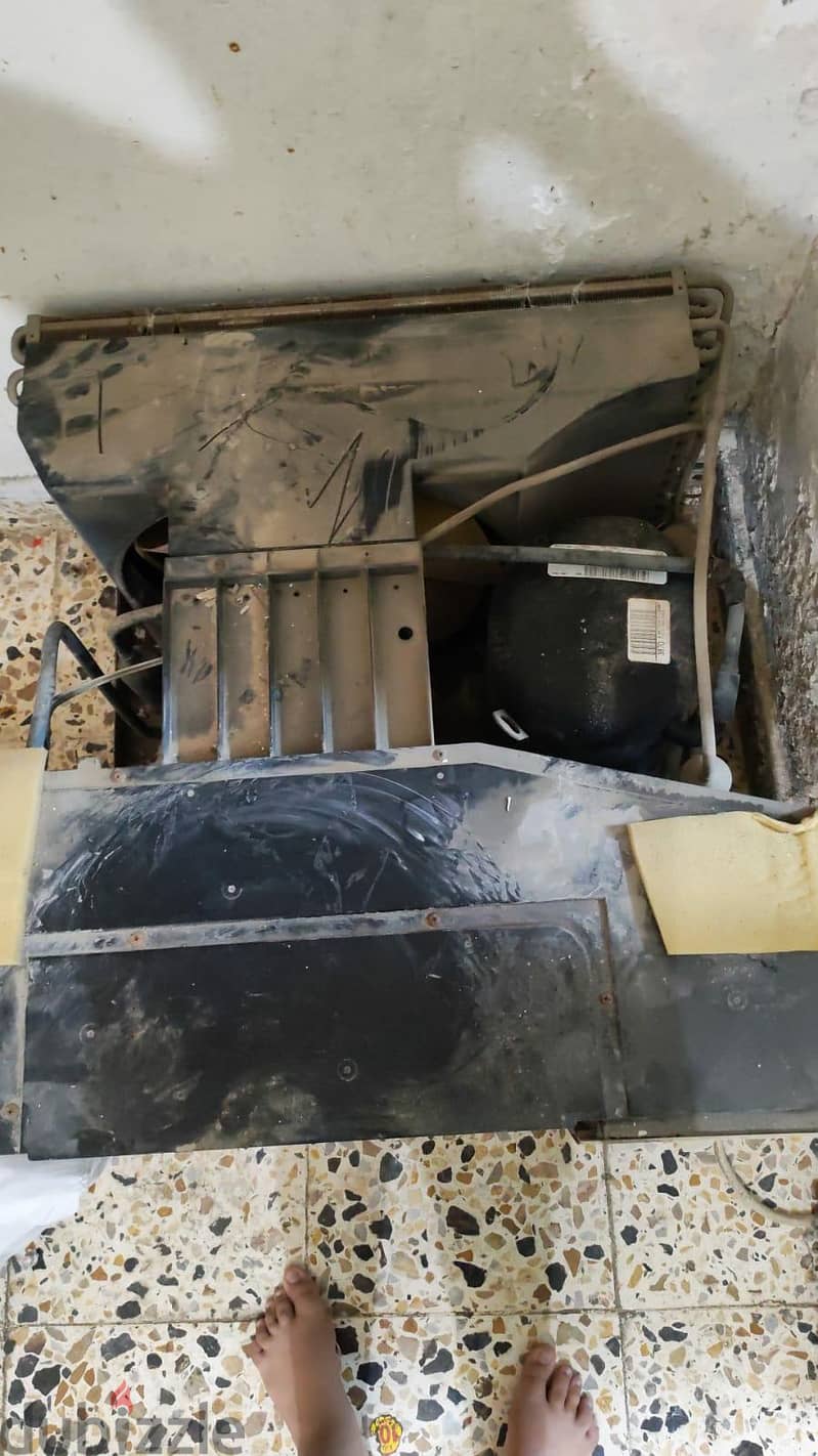 2 tons A. c Used working good 1