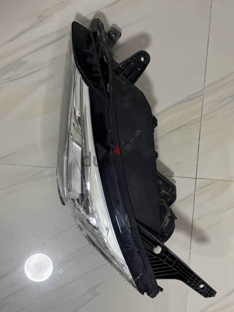 Headlights for MG5 2022 1