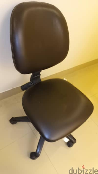 Desk chair