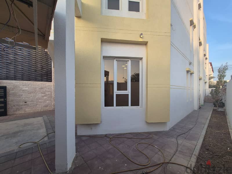 6 BR Well Designed Twin Villa in Al Mawaleh 1