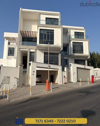 Villa for rent in Madinat Sultan Qaboos - فيلا للأجار في مدينة سلطان قابوس