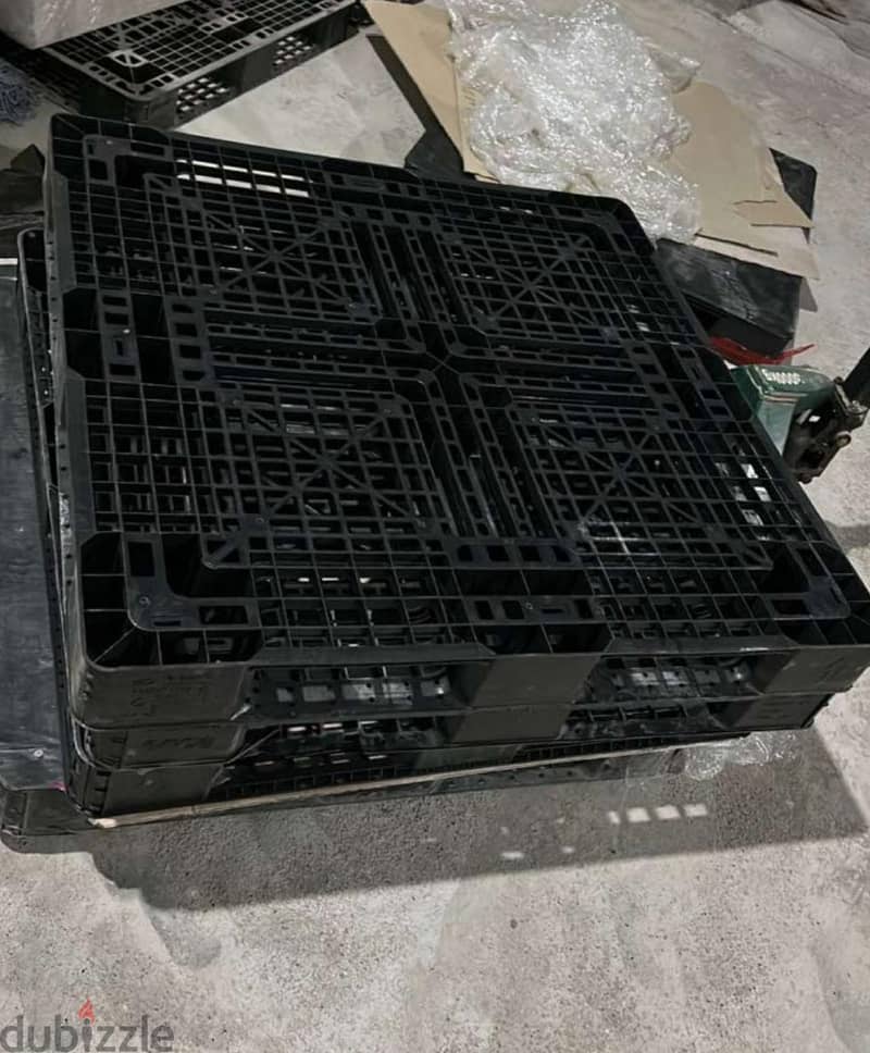 pallets 8