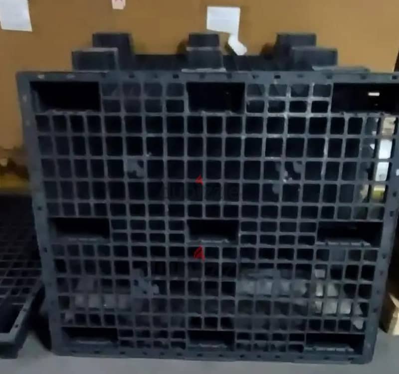 pallets 12
