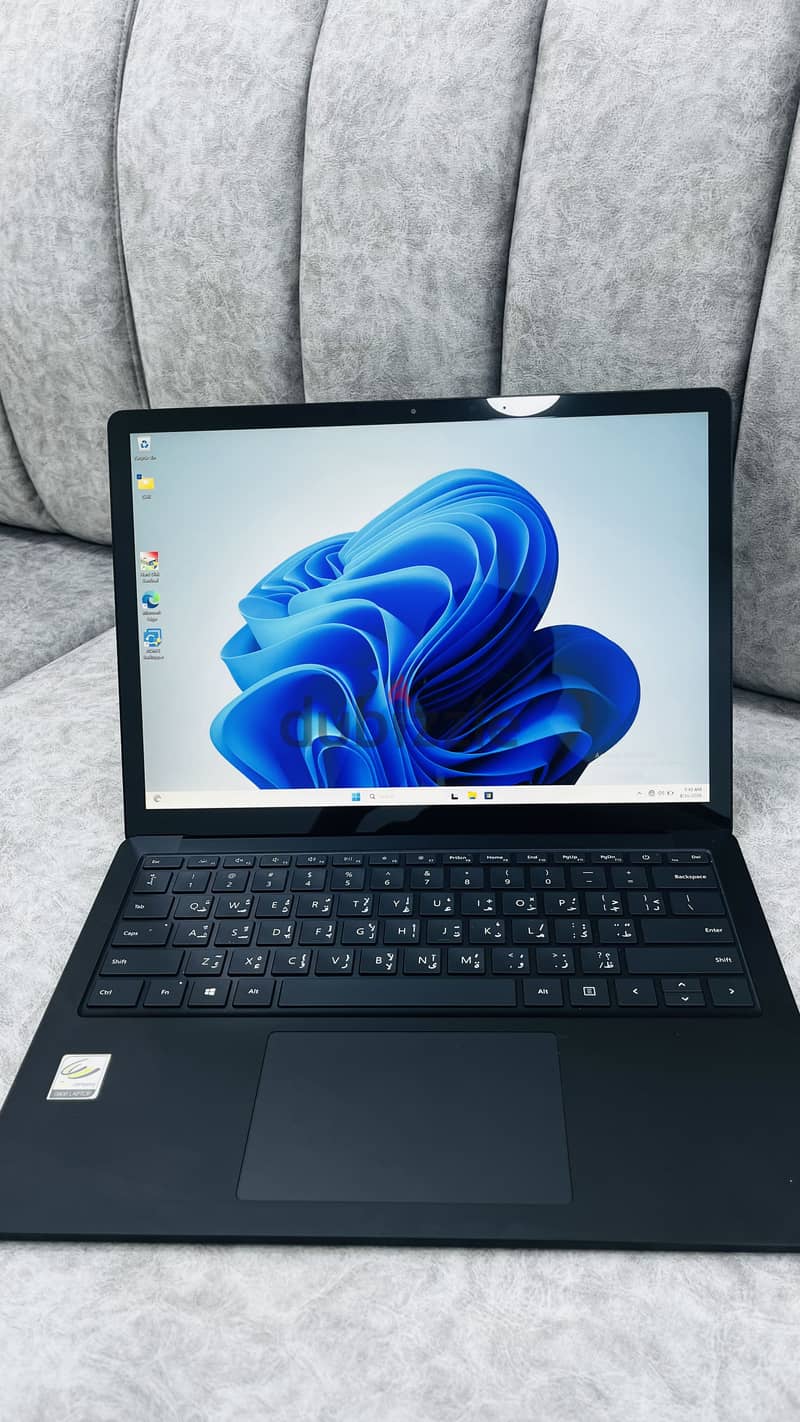 Microsoft Surface laptop 3 /i7/16 GB RAM/ 256 GB SSD 1
