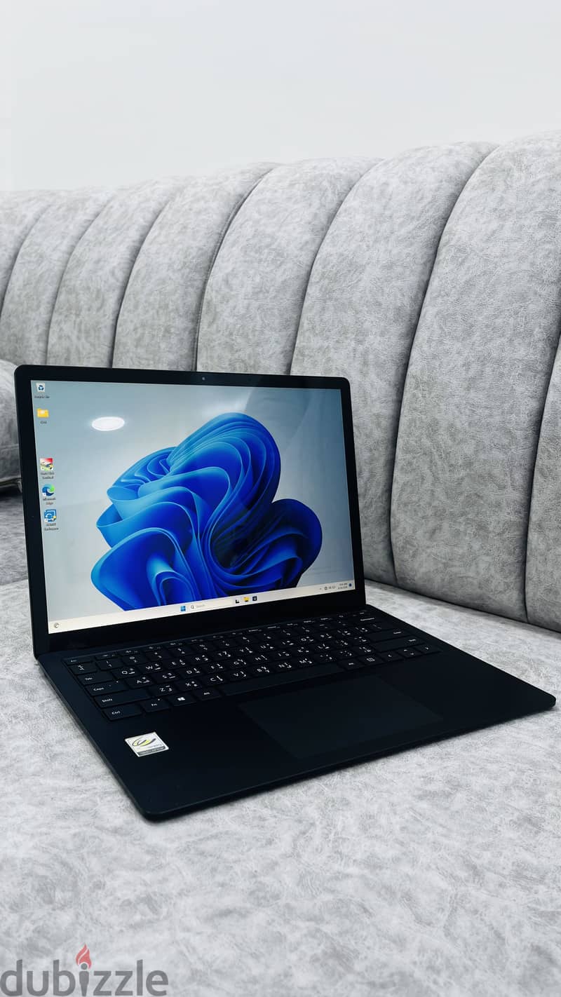 Microsoft Surface laptop 3 /i7/16 GB RAM/ 256 GB SSD 2
