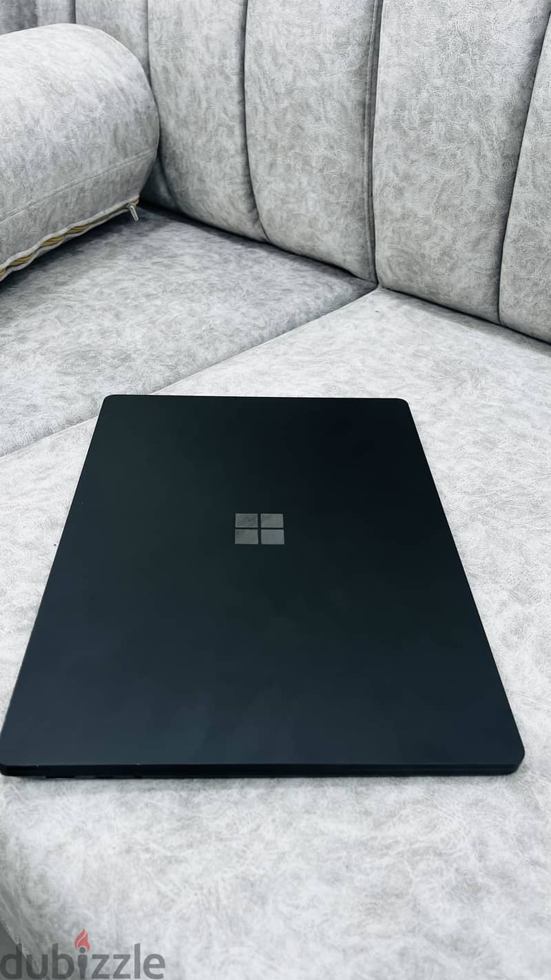 Microsoft Surface laptop 3 /i7/16 GB RAM/ 256 GB SSD 5