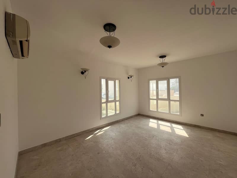 4 BR + Maid’s Room Spacious Villa in Ghubra 3