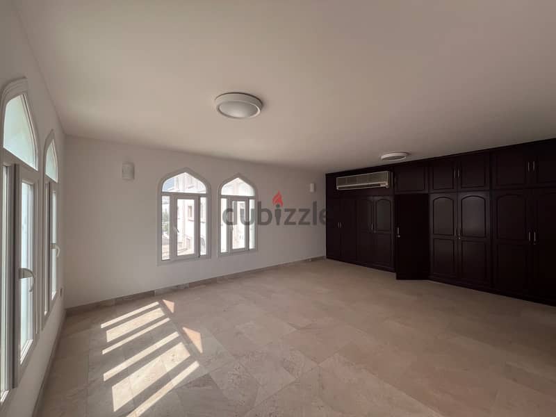 4 BR + Maid’s Room Spacious Villa in Ghubra 9