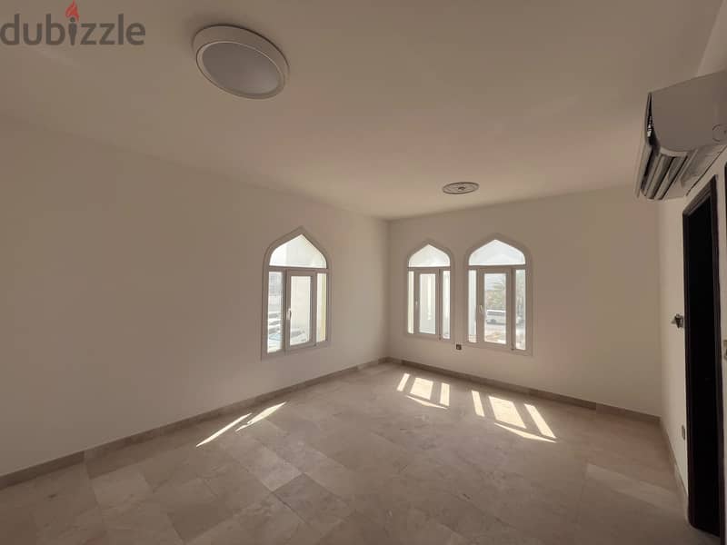 4 BR + Maid’s Room Spacious Villa in Ghubra 11