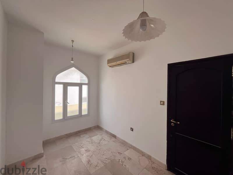 4 BR + Maid’s Room Spacious Villa in Ghubra 17
