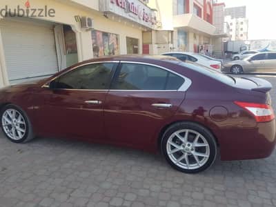 Nissan Maxima 2010