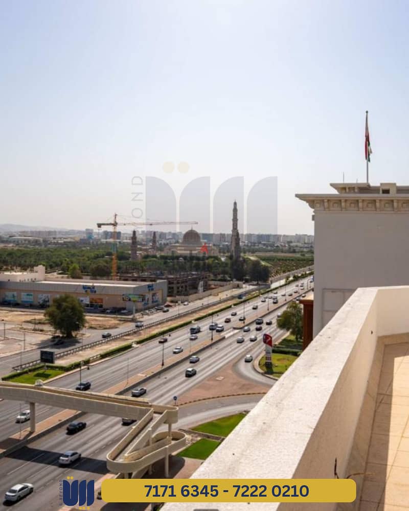 Showroom for rent in Ghubra - صالة عرض للأجار في الغبرة 3