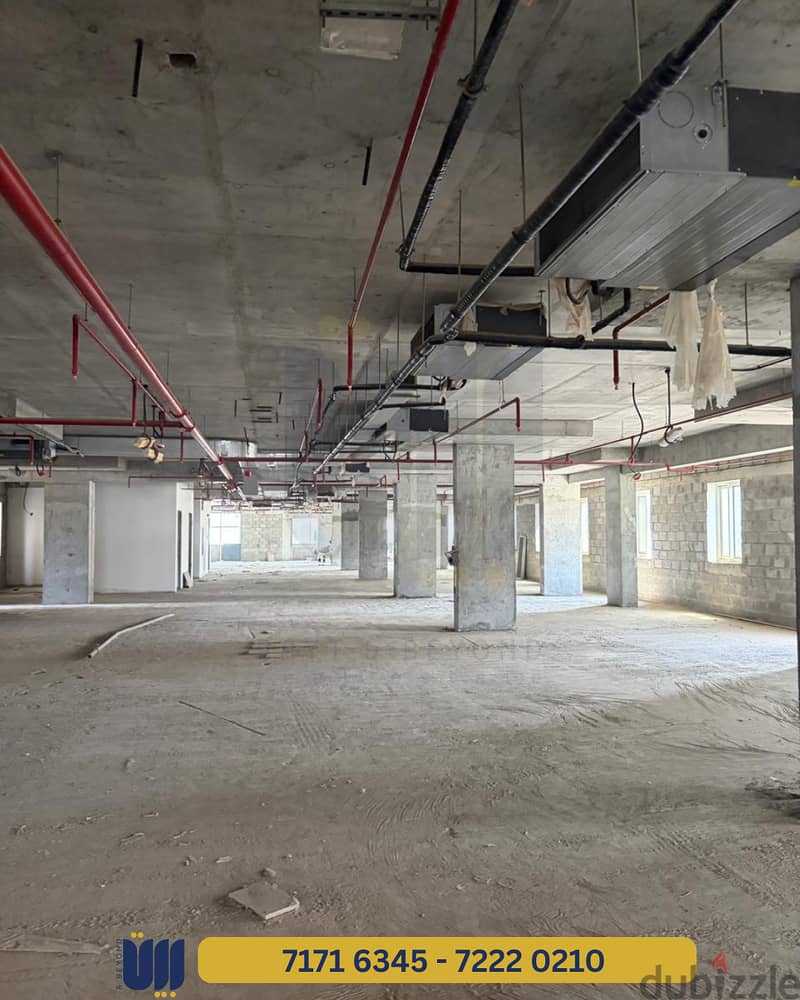 Showroom for rent in Ghubra - صالة عرض للأجار في الغبرة 9