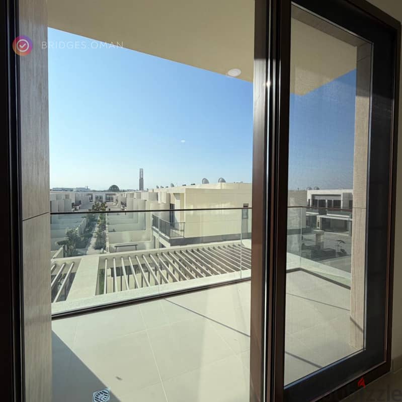 For Rent: Premium Apartment in Al Mouj 6