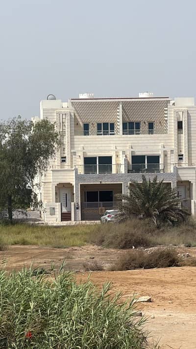 villa for rent in al hail north / فيلا للايجار في الحيل الشمالية