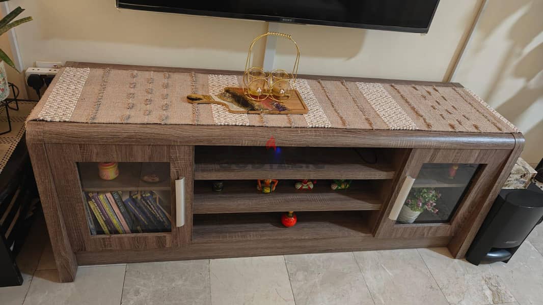 TV Unit 1