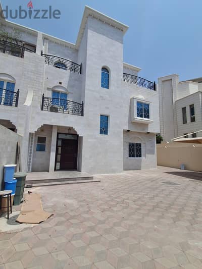 Alkhuwer  prime location villa 4+1 for rent
