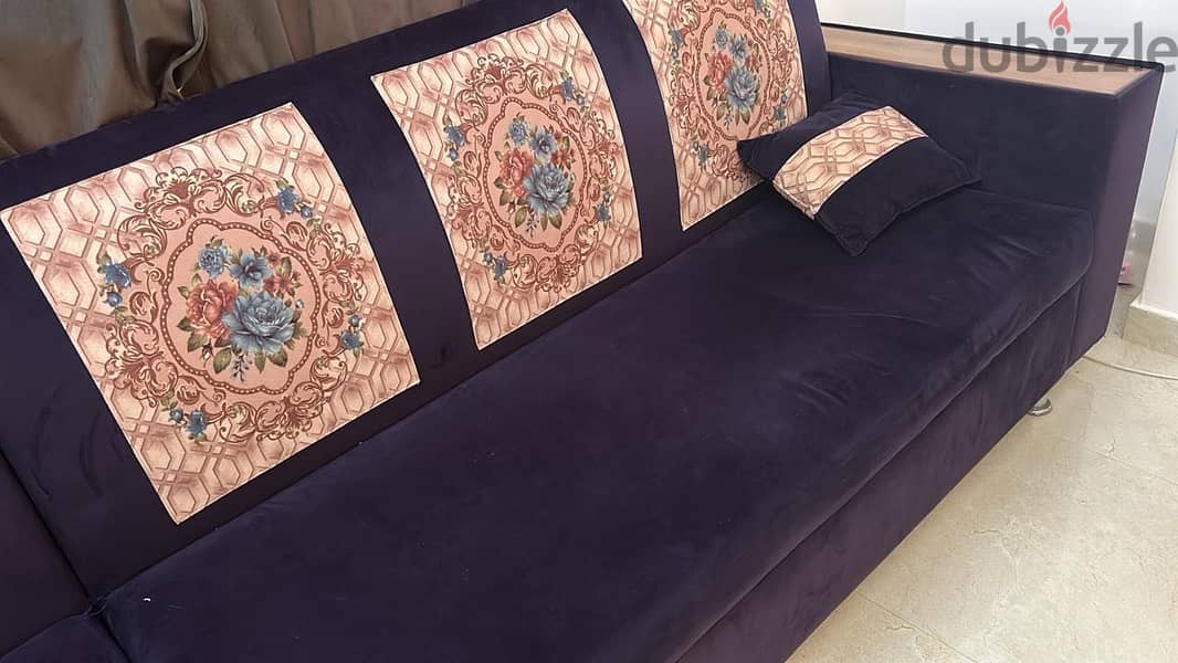 Very good condition neat and clean 2