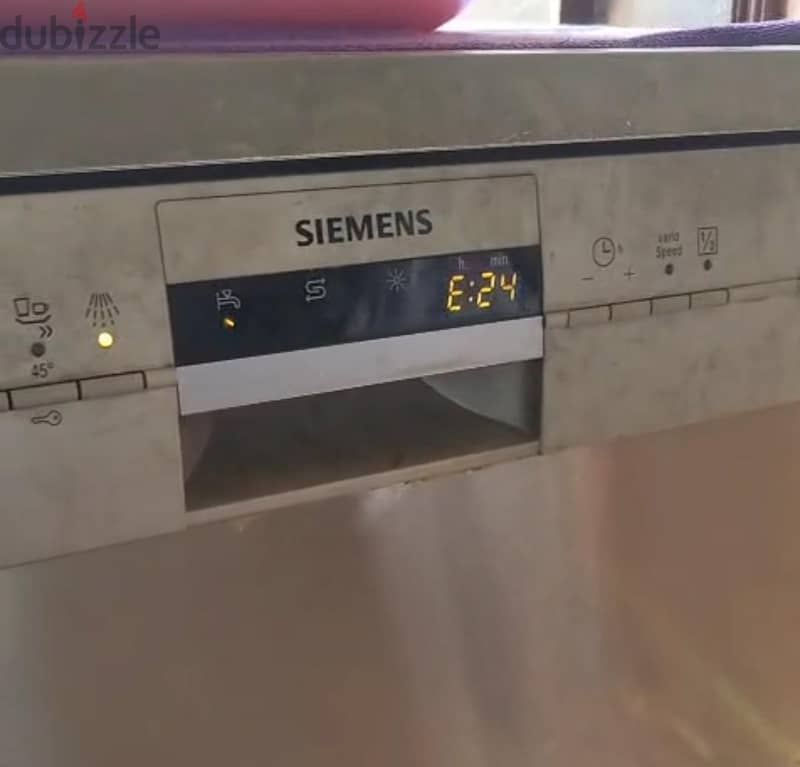 dishwasher in very good condition overall 3