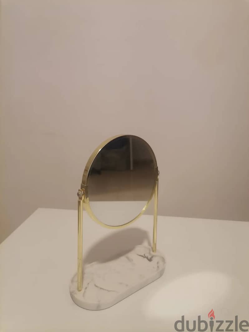iKEA Table lamp, Table mirror with stand and Ceramic flower vase 2