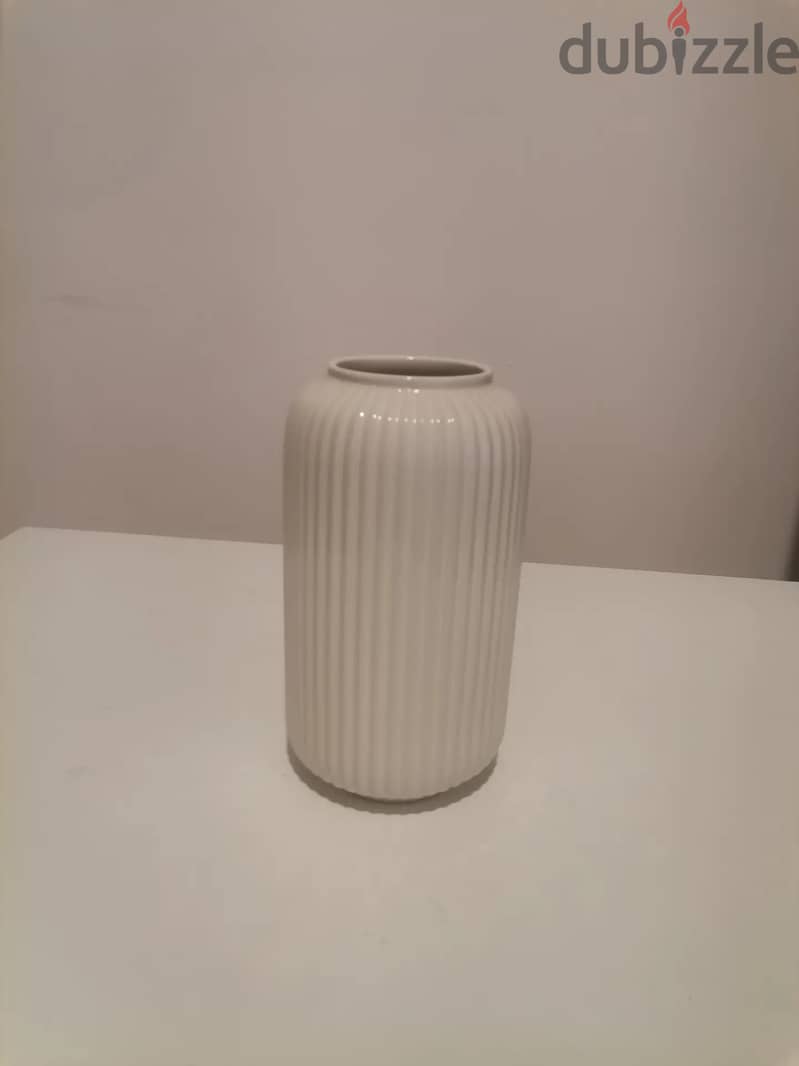 iKEA Table lamp, Table mirror with stand and Ceramic flower vase 6
